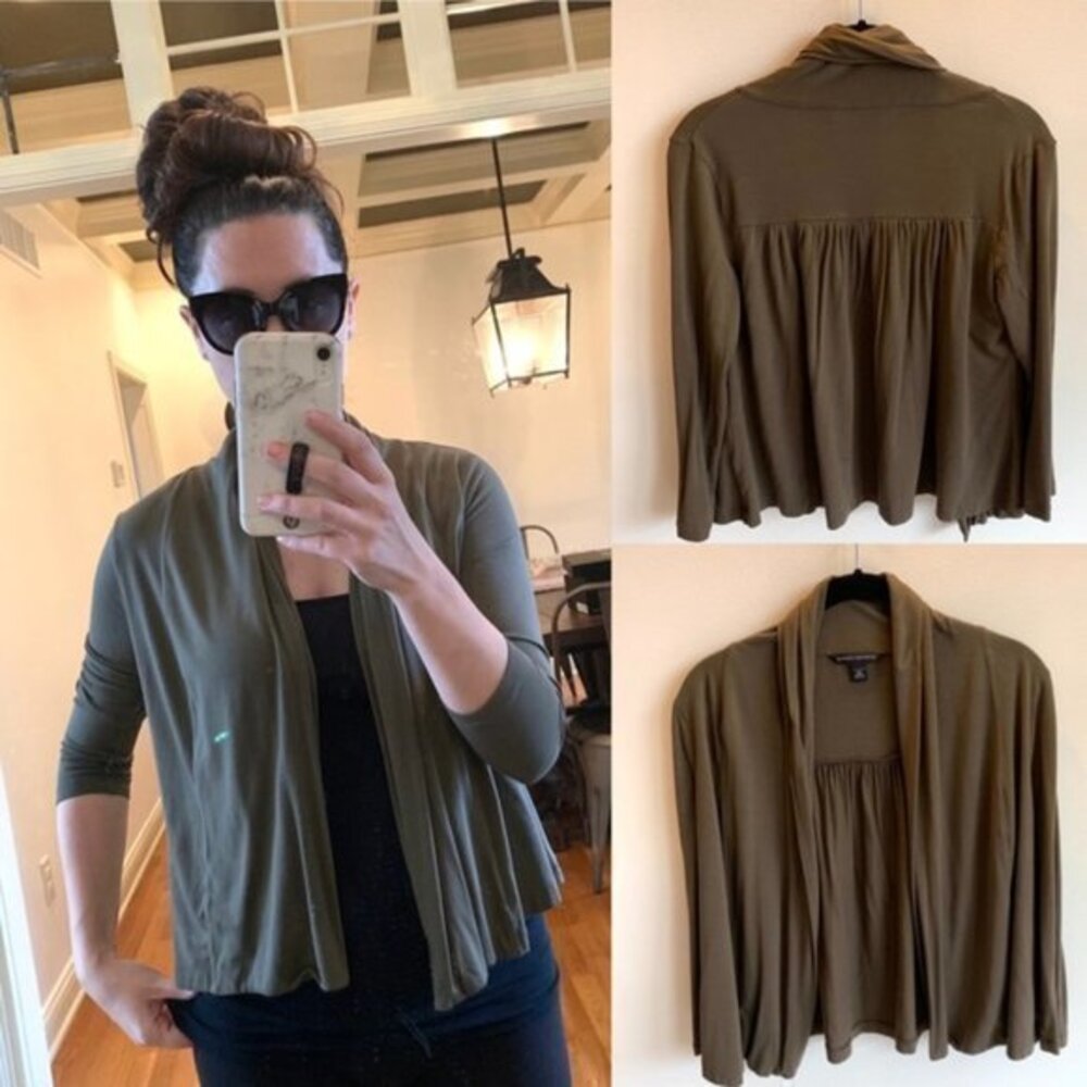 BANANA REPUBLIC Pleated Back Cardigan in Size XS